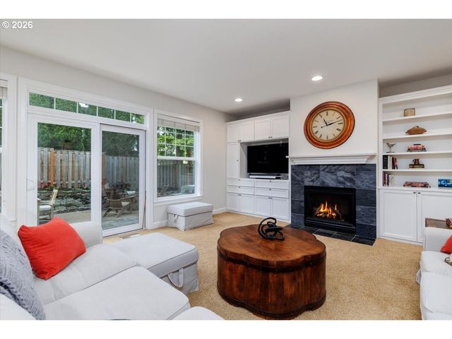 268 Nw 93RD Pl, Portland, OR 97229