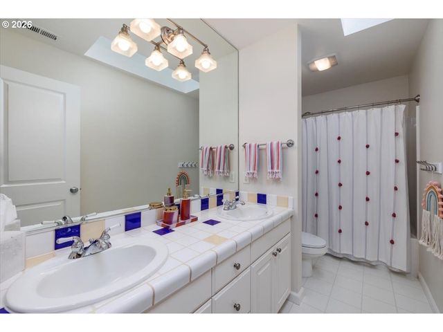 268 Nw 93RD Pl, Portland, OR 97229