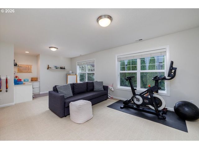 268 Nw 93RD Pl, Portland, OR 97229