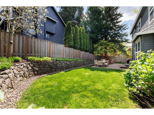 268 Nw 93RD Pl, Portland, OR 97229