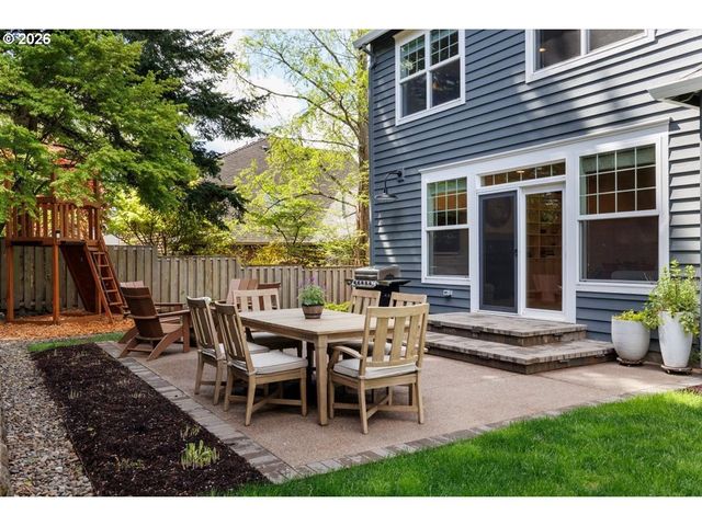 268 Nw 93RD Pl, Portland, OR 97229