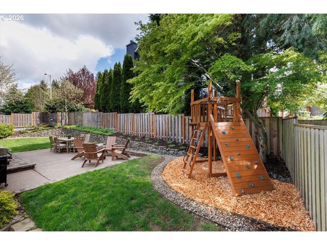 268 Nw 93RD Pl, Portland, OR 97229