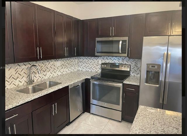 13331 SW 250th Ter, Homestead, FL 33032