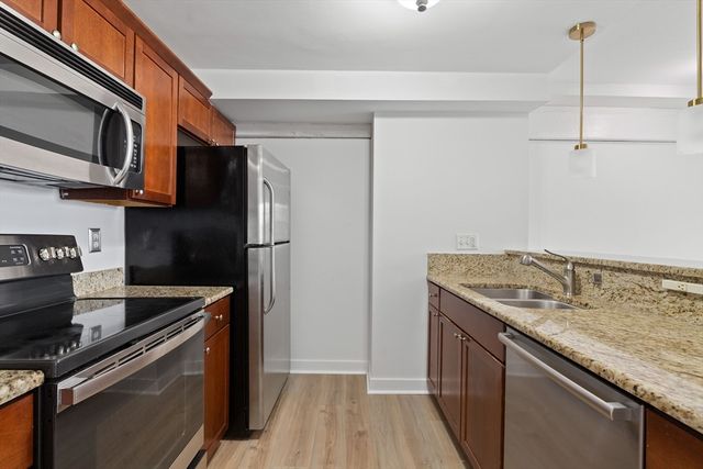240 Jackson St 313, Lowell, MA 01852
