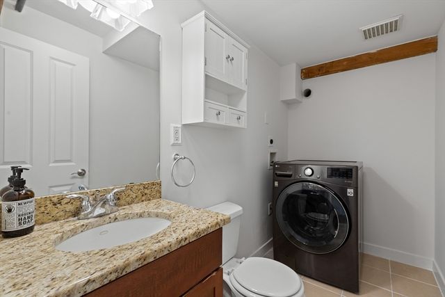 240 Jackson St 313, Lowell, MA 01852
