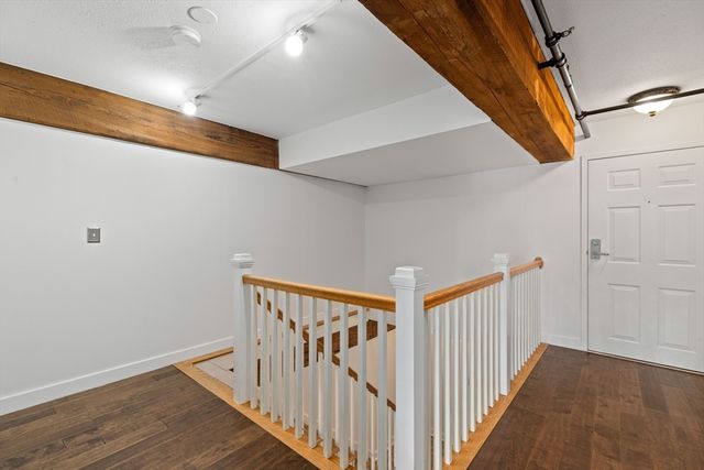 240 Jackson St 313, Lowell, MA 01852