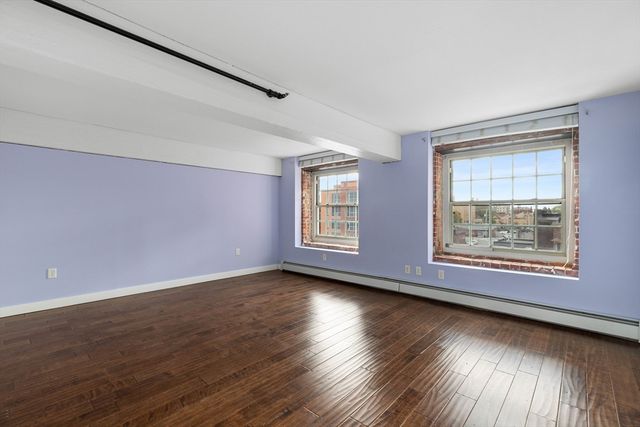 240 Jackson St 313, Lowell, MA 01852