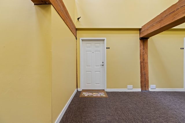 240 Jackson St 313, Lowell, MA 01852