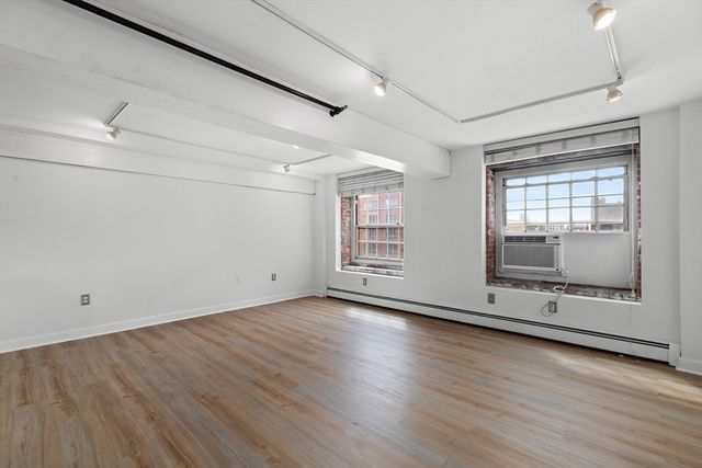 240 Jackson St 313, Lowell, MA 01852