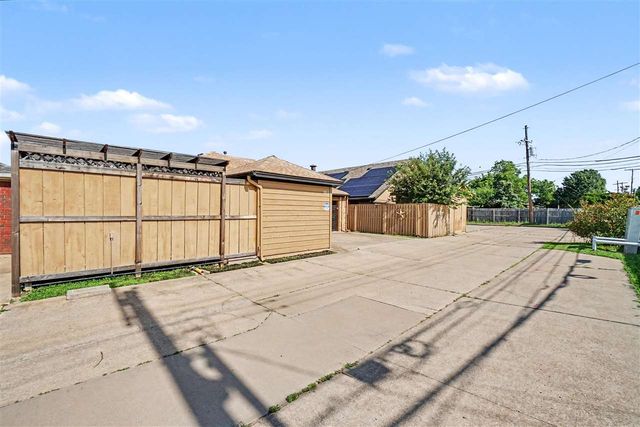 1507 NW 31st St, Lawton, OK 73505
