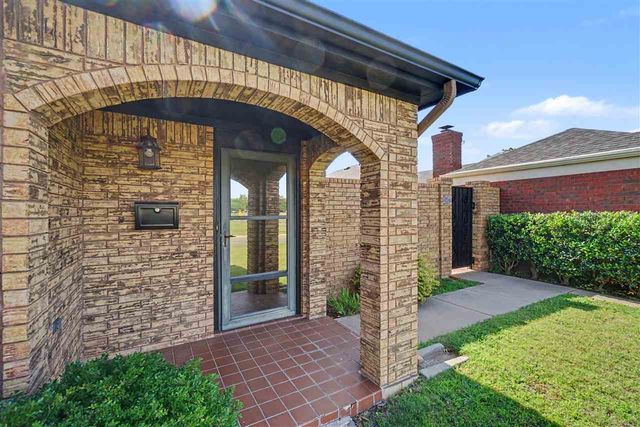 1507 NW 31st St, Lawton, OK 73505