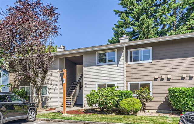 921 130th Street SW #E102, Everett, WA 98204