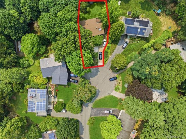 131 Deertrack Lane, Irvington, NY 10533