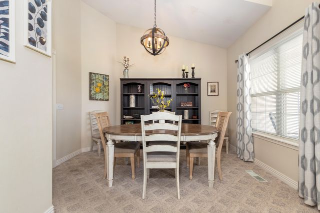 24820 S 638 Road, Grove, OK 74344