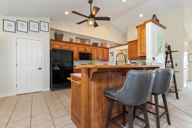 24820 S 638 Road, Grove, OK 74344