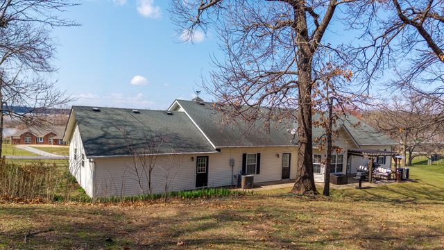 24820 S 638 Road, Grove, OK 74344