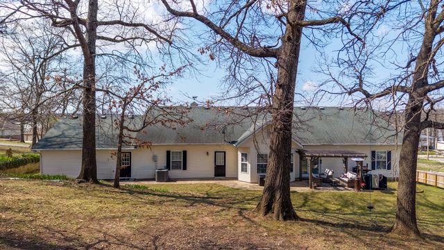 24820 S 638 Road, Grove, OK 74344