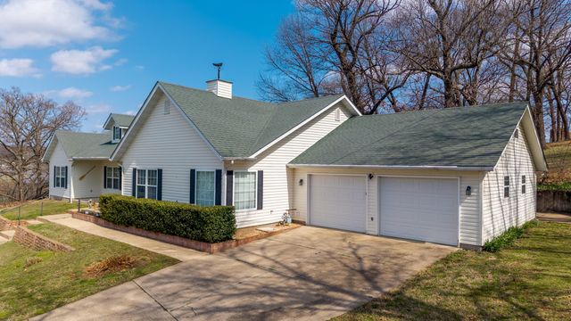 24820 S 638 Road, Grove, OK 74344