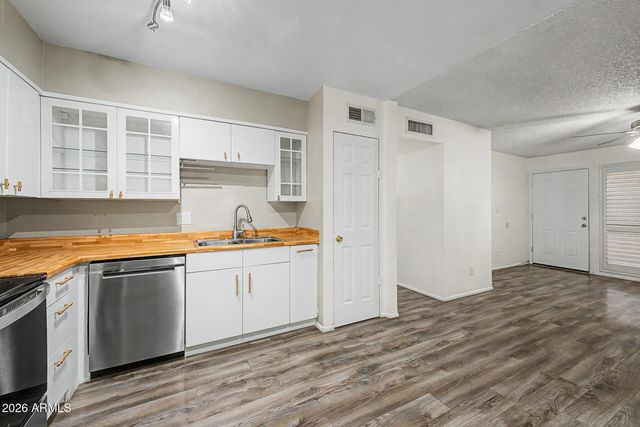 830 S DOBSON Road 57, Mesa, AZ 85202