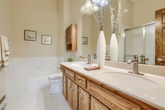 18100 Judicial Way N, Lakeville, MN 55044