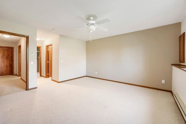 18100 Judicial Way N, Lakeville, MN 55044