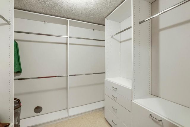 18100 Judicial Way N, Lakeville, MN 55044