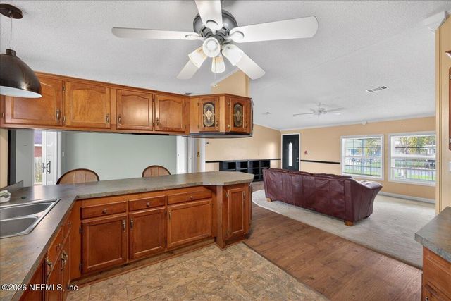 186 SPORTSMAN Drive, Welaka, FL 32193