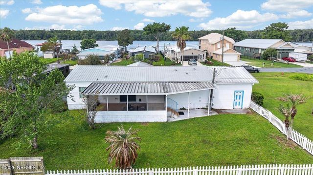 186 SPORTSMAN Drive, Welaka, FL 32193