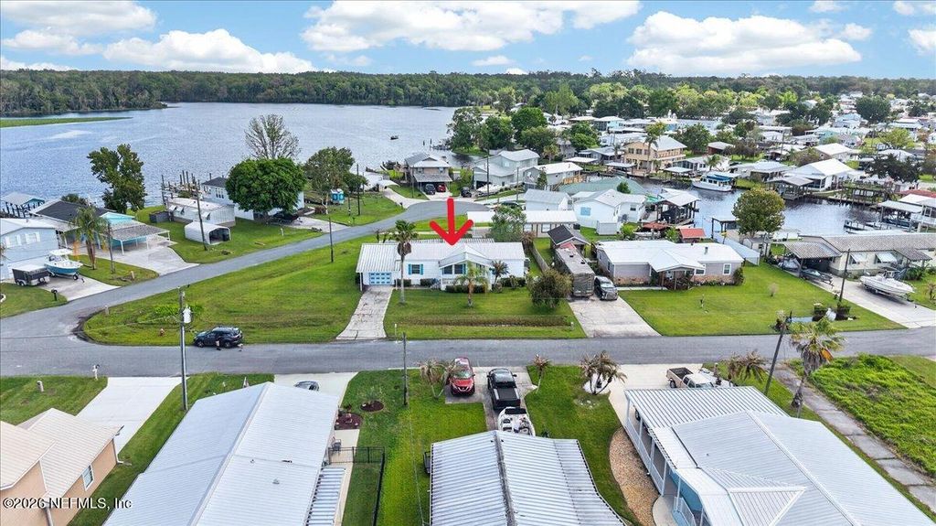 186 SPORTSMAN Drive, Welaka, FL 32193
