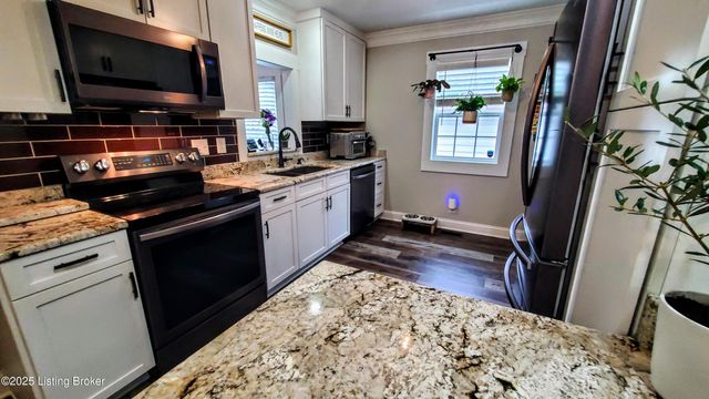 333 S Hubbards Ln, Louisville, KY 40207