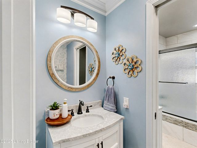 333 S Hubbards Ln, Louisville, KY 40207