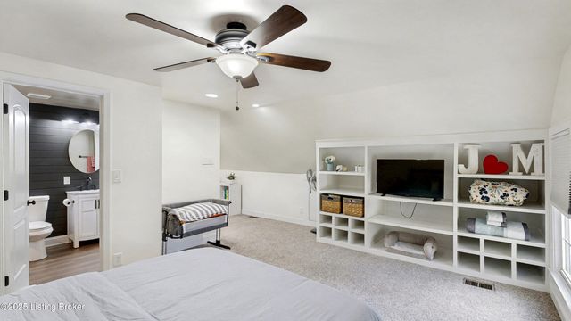 333 S Hubbards Ln, Louisville, KY 40207