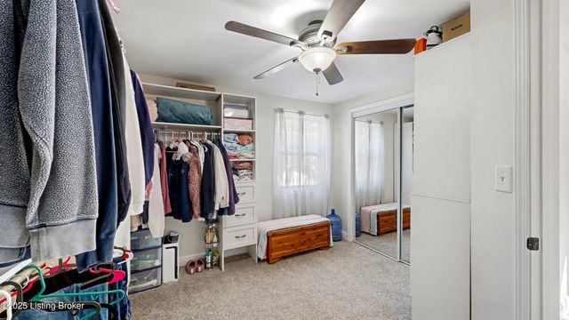 333 S Hubbards Ln, Louisville, KY 40207