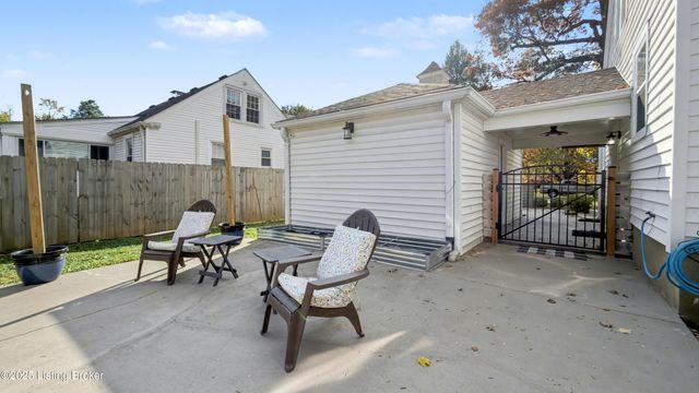 333 S Hubbards Ln, Louisville, KY 40207