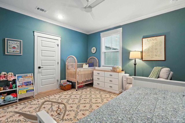 5610 Trout Ln, Pensacola, FL 32507