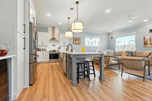 5610 Trout Ln, Pensacola, FL 32507