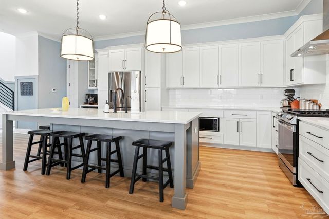 5610 Trout Ln, Pensacola, FL 32507