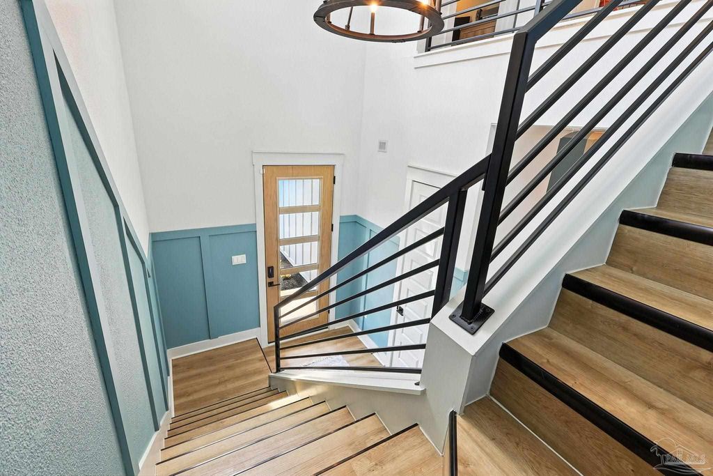 5610 Trout Ln, Pensacola, FL 32507