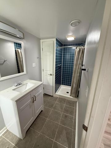 4006 Halsey, Columbus, OH 43228