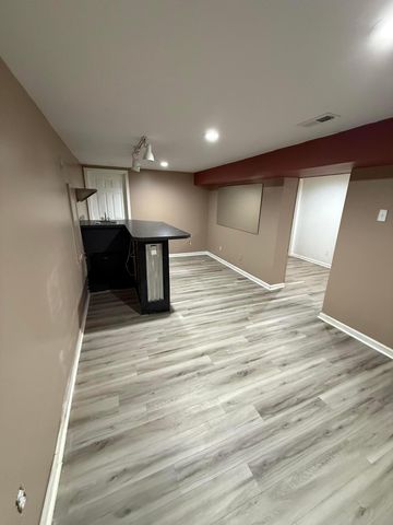 4006 Halsey, Columbus, OH 43228
