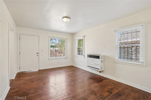 408 W 107th Street, Los Angeles, CA 90003