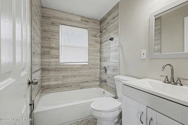 6316 Krause Ave, Louisville, KY 40216