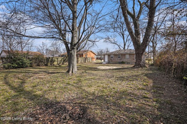 6316 Krause Ave, Louisville, KY 40216