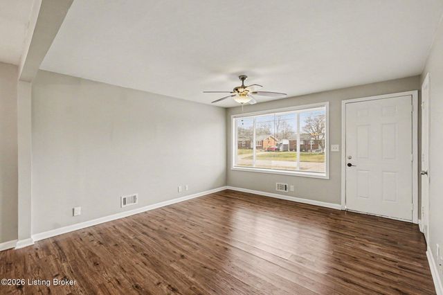 6316 Krause Ave, Louisville, KY 40216