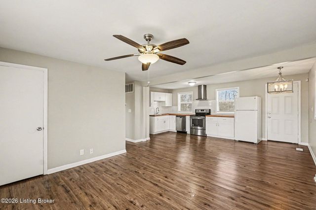 6316 Krause Ave, Louisville, KY 40216