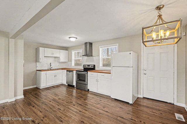 6316 Krause Ave, Louisville, KY 40216