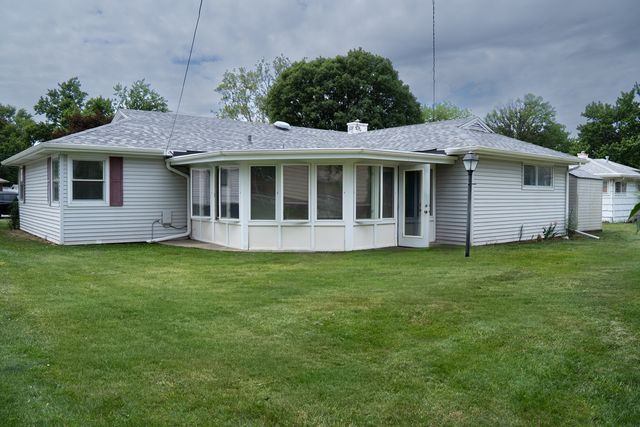 1160 Westlawn Drive, Kankakee, IL 60901