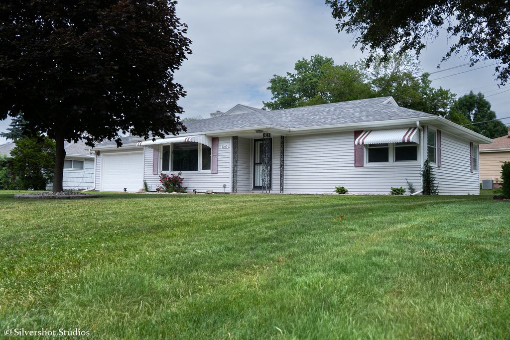 1160 Westlawn Drive, Kankakee, IL 60901