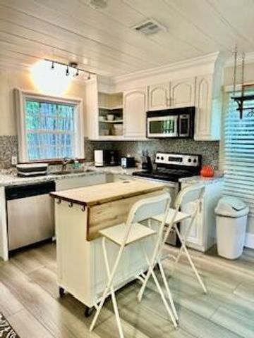 304 SE 3rd Avenue, Delray Beach, FL 33483