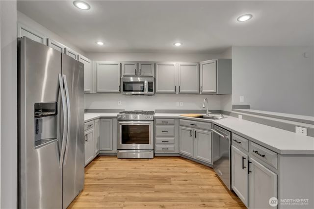 25608 Cumberland Way, Black Diamond, WA 98010